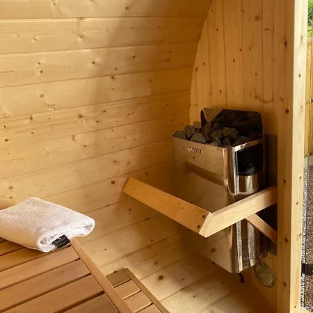 بيت ضيافة Casa Louisa Sauna Et Bain Nordique 3*